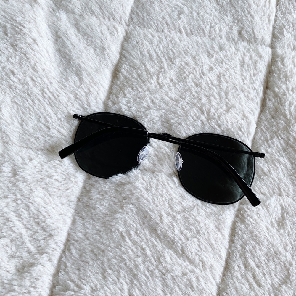 BAILEY NELSON SUNGLASSES - Picture 4 of 4